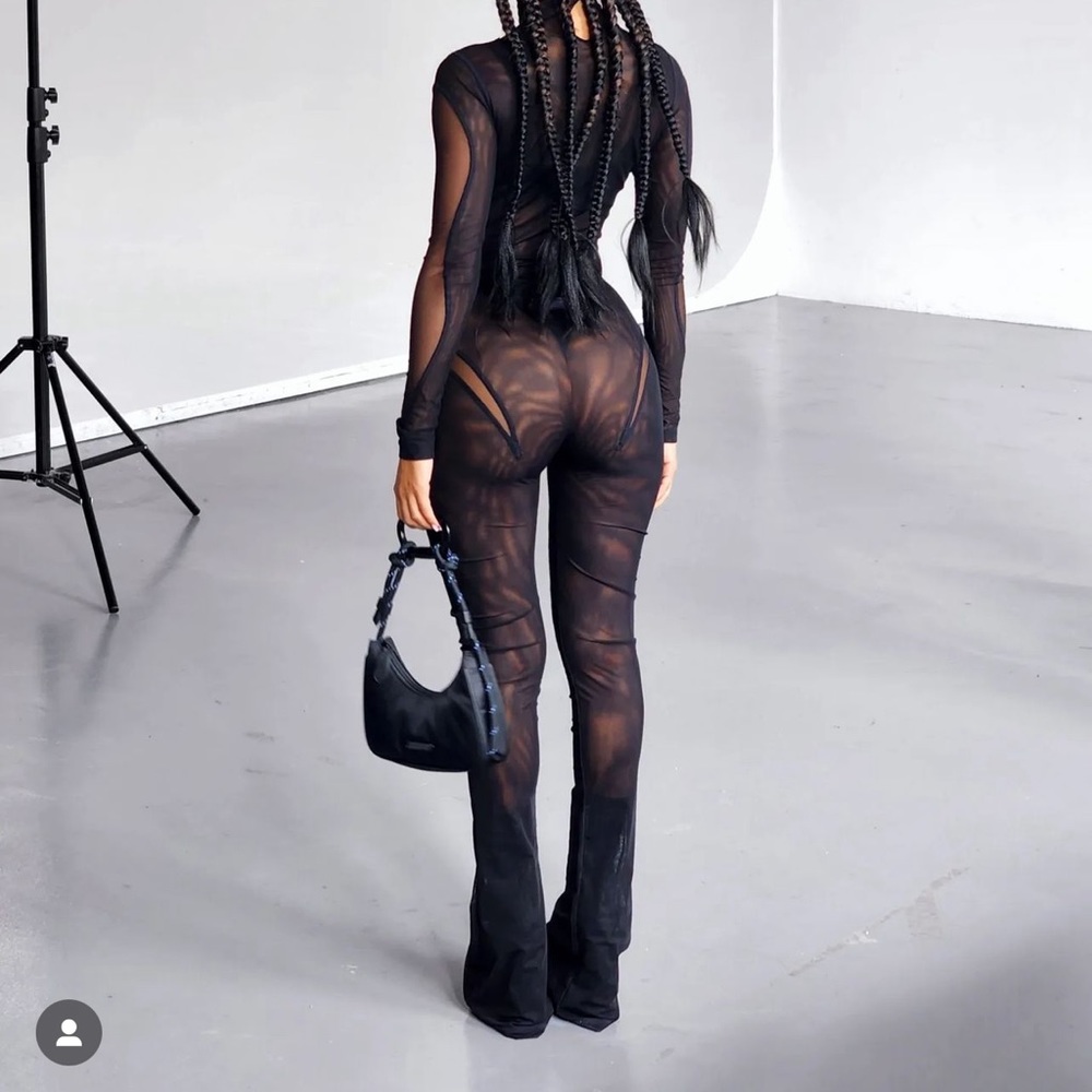Brand New Hmn Alns 2 piece set